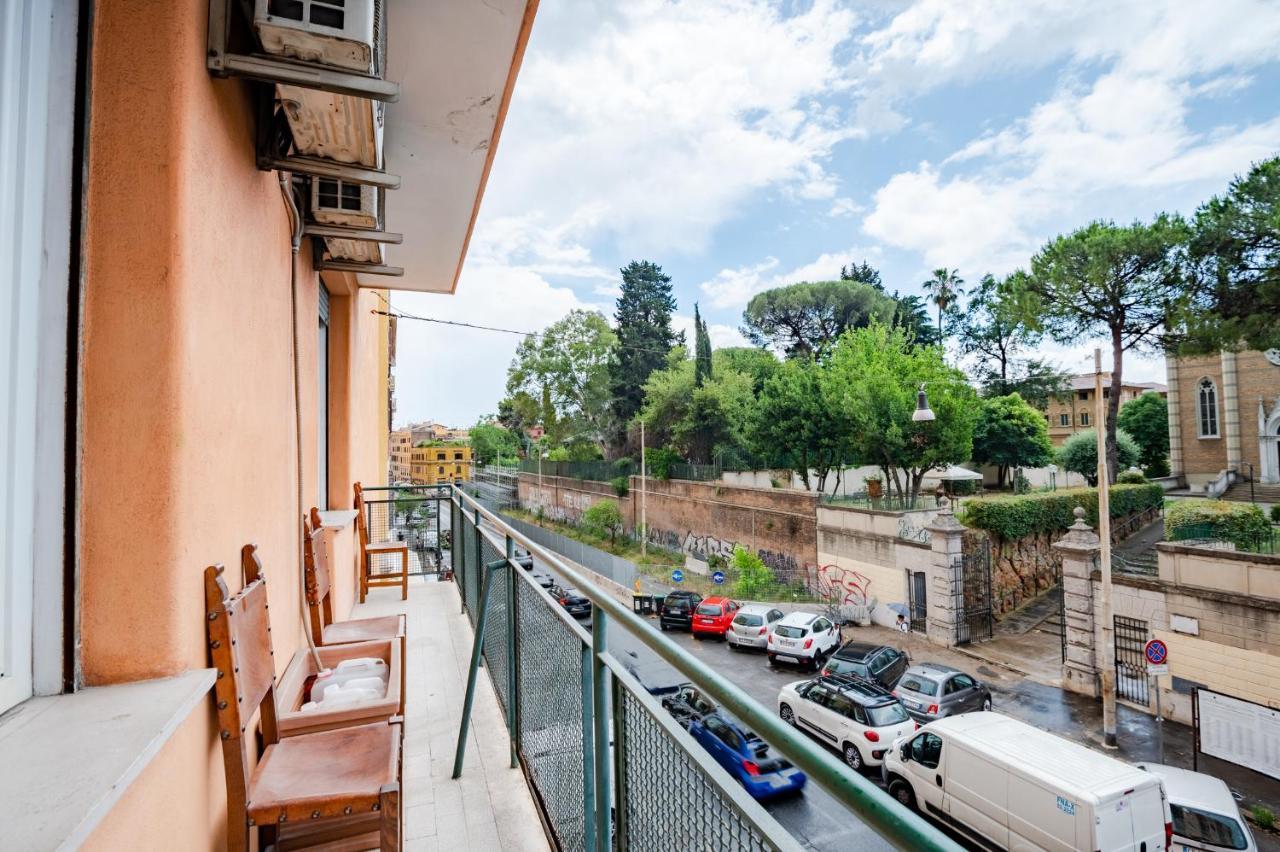 La Sapienza Apt Roma Exterior foto